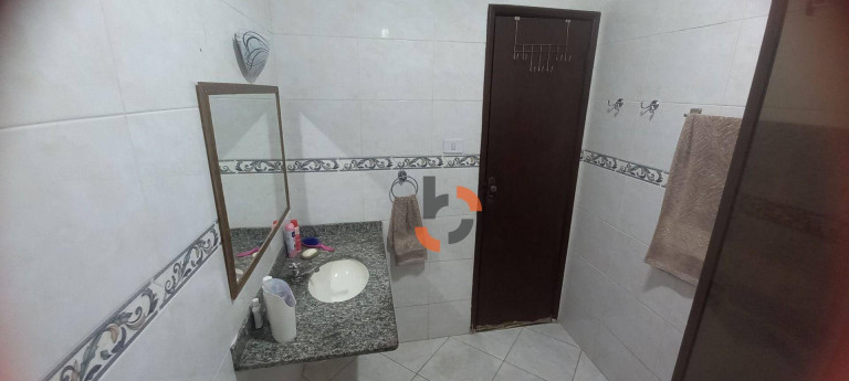 Imagem Casa com 3 Quartos à Venda, 240 m² em Califórnia - Nova Iguaçu