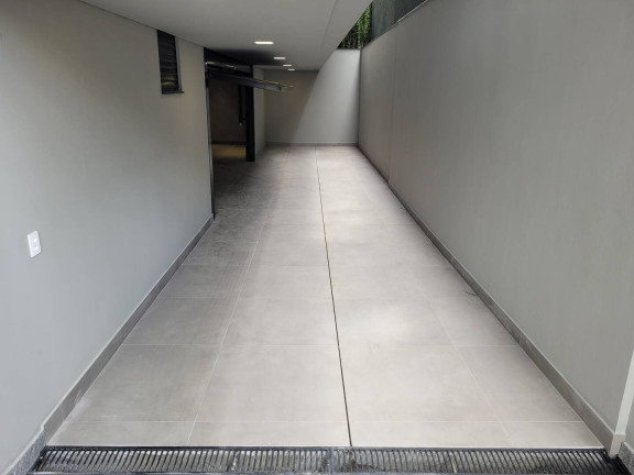 Imagem Casa com 5 Quartos à Venda, 509 m² em Jurerê Internacional - Florianópolis Imagem Casa com 5 Quartos à Venda, 509 m² em Jurerê Internacional - Florianópolis