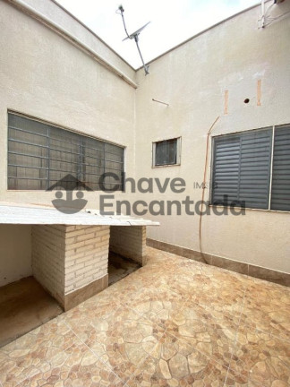 Imagem Casa com 2 Quartos à Venda, 170 m² em Residencial Prefeito Mário Crêm Dos Santos - Birigui Imagem Casa com 2 Quartos à Venda, 170 m² em Residencial Prefeito Mário Crêm Dos Santos - Birigui
