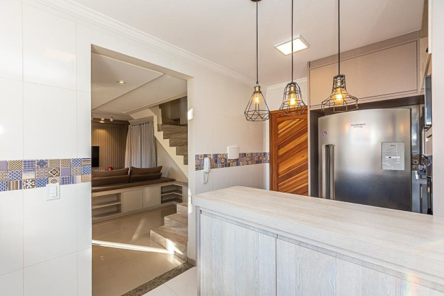 Imagem Casa de Condomínio com 3 Quartos à Venda, 123 m² em Santo Inácio - Curitiba Imagem Casa de Condomínio com 3 Quartos à Venda, 123 m² em Santo Inácio - Curitiba