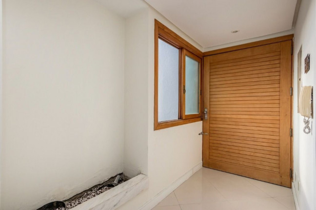 Imagem Imóvel com 2 Quartos à Venda, 83 m² em Jardim Botânico - Porto Alegre Imagem Imóvel com 2 Quartos à Venda, 83 m² em Jardim Botânico - Porto Alegre