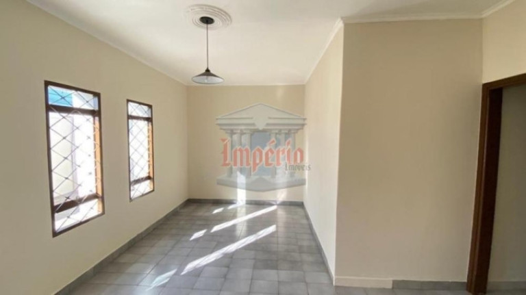 Imagem Casa com 3 Quartos à Venda, 141 m² em Vila Brasil - Pirassununga