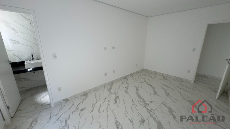 Imagem Casa com 3 Quartos à Venda, 250 m² em Embaré - Santos