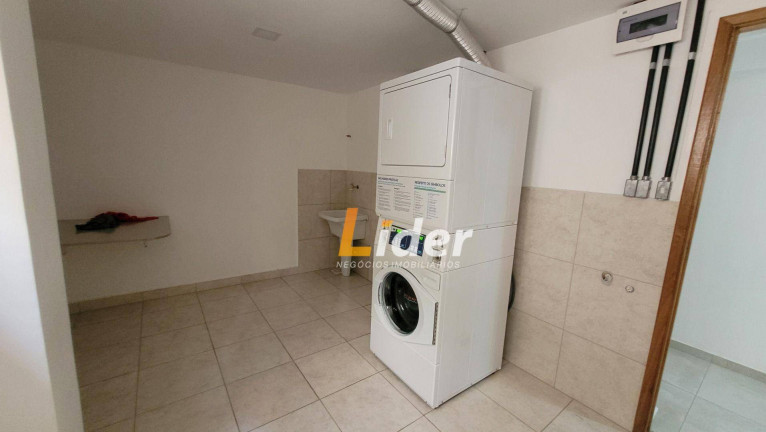 Imagem Cobertura com 2 Quartos para Alugar, 80 m² em São Mateus - Juiz De Fora