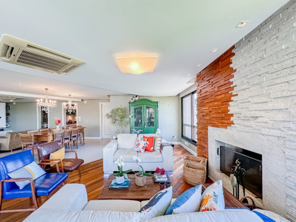 Imagem Apartamento com 4 Quartos à Venda, 237 m² em Auxiliadora - Porto Alegre Imagem Apartamento com 4 Quartos à Venda, 237 m² em Auxiliadora - Porto Alegre
