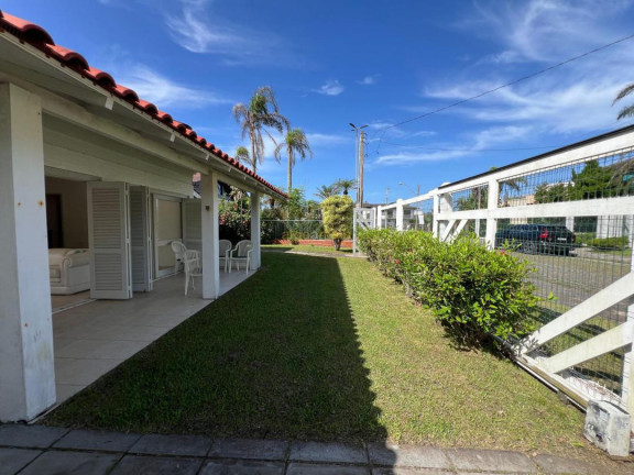 Imagem Casa com 4 Quartos à Venda, 182 m² em Atlântida - Xangri-lá Imagem Casa com 4 Quartos à Venda, 182 m² em Atlântida - Xangri-lá