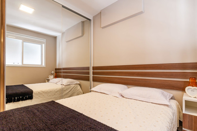 Imagem Apartamento com 2 Quartos à Venda, 51 m² em Floresta - Porto Alegre Imagem Apartamento com 2 Quartos à Venda, 51 m² em Floresta - Porto Alegre
