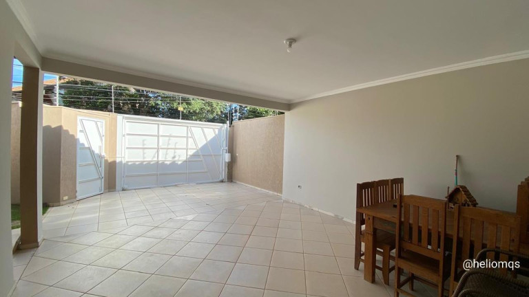 Imagem Casa com 5 Quartos à Venda, 255 m² em Carandá Bosque - Campo Grande