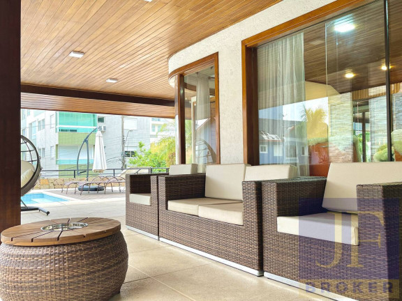 Imagem Casa com 5 Quartos para Temporada, 400 m² em Canasvieiras - Florianópolis Imagem Casa com 5 Quartos para Temporada, 400 m² em Canasvieiras - Florianópolis