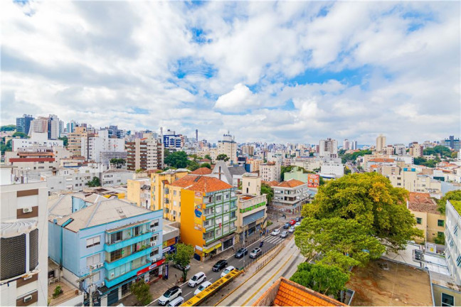 Imagem Imóvel com 3 Quartos à Venda, em Santa Cecília - Porto Alegre Imagem Imóvel com 3 Quartos à Venda, em Santa Cecília - Porto Alegre