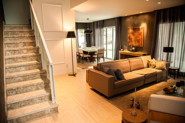 Imagem Casa com 3 Quartos à Venda, 330 m² em Sabiaguaba - Fortaleza Imagem Casa com 3 Quartos à Venda, 330 m² em Sabiaguaba - Fortaleza