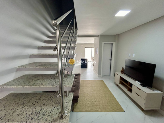 Imagem Sobrado com 2 Quartos à Venda, 105 m² em Mariscal - Bombinhas Imagem Sobrado com 2 Quartos à Venda, 105 m² em Mariscal - Bombinhas