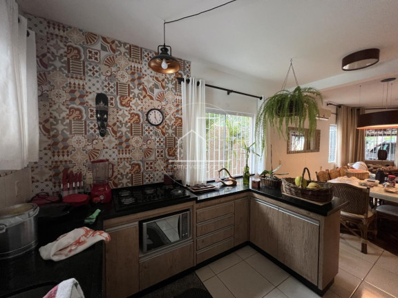 Imagem Casa com 3 Quartos à Venda, 255 m² em São João Do Rio Vermelho - Florianópolis Imagem Casa com 3 Quartos à Venda, 255 m² em São João Do Rio Vermelho - Florianópolis