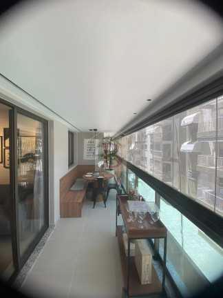 Imagem Imóvel com 2 Quartos à Venda, 72 m² em Icaraí - Niterói Imagem Imóvel com 2 Quartos à Venda, 72 m² em Icaraí - Niterói