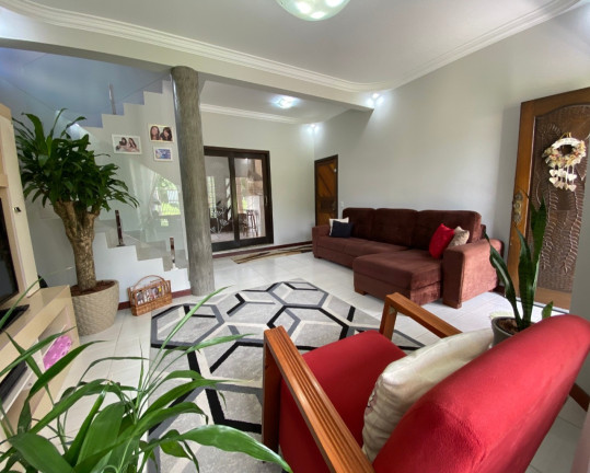 Imagem Casa com 3 Quartos à Venda, 238 m² em Vila Nova - Joinville
