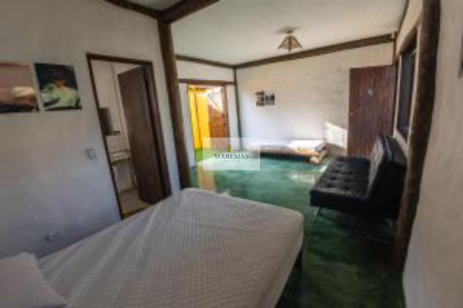 Imagem Sobrado com 16 Quartos à Venda, 500 m² em Maresias - São Sebastião Imagem Sobrado com 16 Quartos à Venda, 500 m² em Maresias - São Sebastião