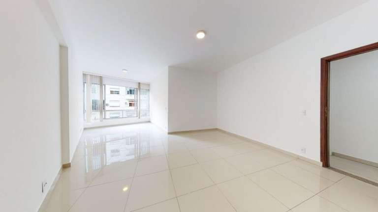 Imagem Imóvel com 3 Quartos à Venda, 130 m² em Flamengo - Rio De Janeiro Imagem Imóvel com 3 Quartos à Venda, 130 m² em Flamengo - Rio De Janeiro