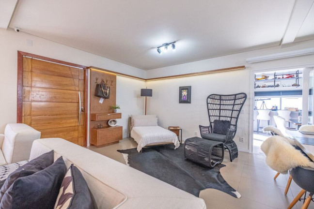 Imagem Casa de Condomínio com 3 Quartos à Venda, 228 m² em Ingleses Do Rio Vermelho - Florianópolis Imagem Casa de Condomínio com 3 Quartos à Venda, 228 m² em Ingleses Do Rio Vermelho - Florianópolis
