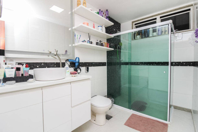 Imagem Apartamento com 3 Quartos à Venda, 175 m² em Copacabana - Rio De Janeiro Imagem Apartamento com 3 Quartos à Venda, 175 m² em Copacabana - Rio De Janeiro