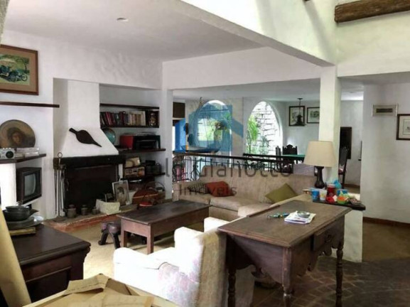 Imagem Casa com 4 Quartos à Venda, 2 m² em Granja Viana - Cotia Imagem Casa com 4 Quartos à Venda, 2 m² em Granja Viana - Cotia