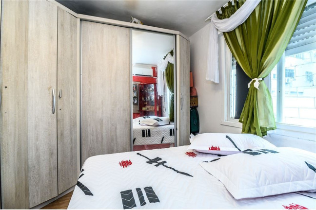 Imagem Imóvel com 1 Quarto à Venda, 44 m² em Vila Ipiranga - Porto Alegre Imagem Imóvel com 1 Quarto à Venda, 44 m² em Vila Ipiranga - Porto Alegre