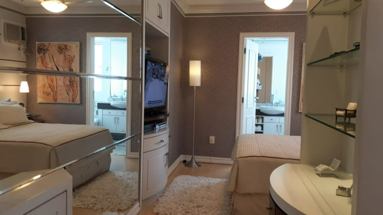 Imagem Cobertura com 3 Quartos à Venda, 204 m² em Centro - Florianópolis