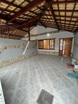 Casa com 3 Quartos à Venda, 150 m² em Maracanã - Praia Grande