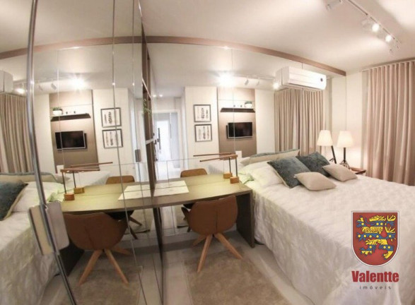 Imagem Apartamento com 2 Quartos à Venda, 138 m² em Centro - Florianópolis Imagem Apartamento com 2 Quartos à Venda, 138 m² em Centro - Florianópolis