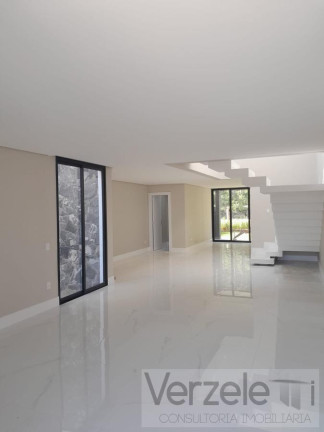 Imagem Casa com 2 Quartos à Venda, 182 m² em São Francisco De Assis - Camboriú