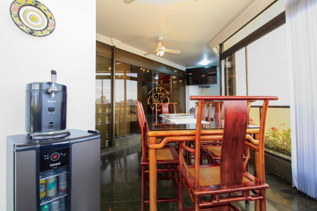 Imagem Apartamento com 4 Quartos à Venda, 653 m² em Cabral - Curitiba