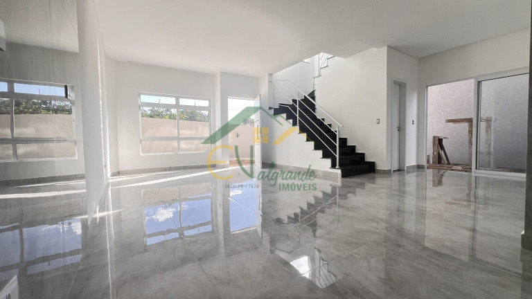Imagem Casa de Condomínio com 3 Quartos à Venda, 110 m² em Boqueirão - Curitiba Imagem Casa de Condomínio com 3 Quartos à Venda, 110 m² em Boqueirão - Curitiba