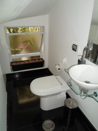 Imagem Casa com 5 Quartos à Venda, 240 m² em Brooklin Paulista - São Paulo Imagem Casa com 5 Quartos à Venda, 240 m² em Brooklin Paulista - São Paulo