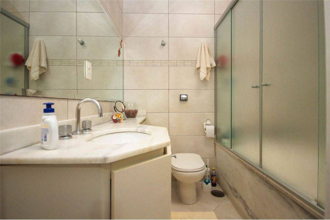 Imagem Casa com 2 Quartos à Venda, 180 m² em São Paulo Imagem Casa com 2 Quartos à Venda, 180 m² em São Paulo