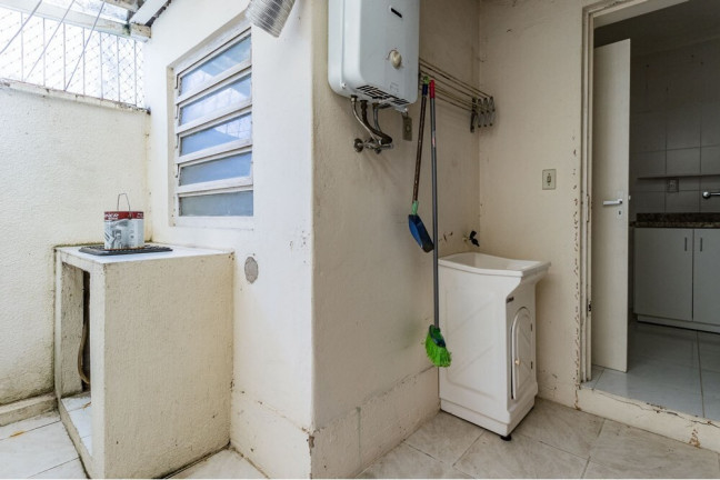 Imagem Imóvel com 2 Quartos à Venda, 62 m² em Jardim Botânico - Porto Alegre Imagem Imóvel com 2 Quartos à Venda, 62 m² em Jardim Botânico - Porto Alegre