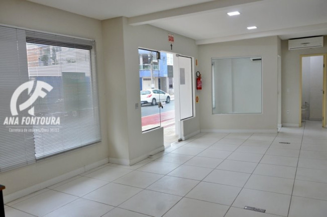 Imagem Sala Comercial à Venda, 92 m² em Centro - Balneário Camboriú