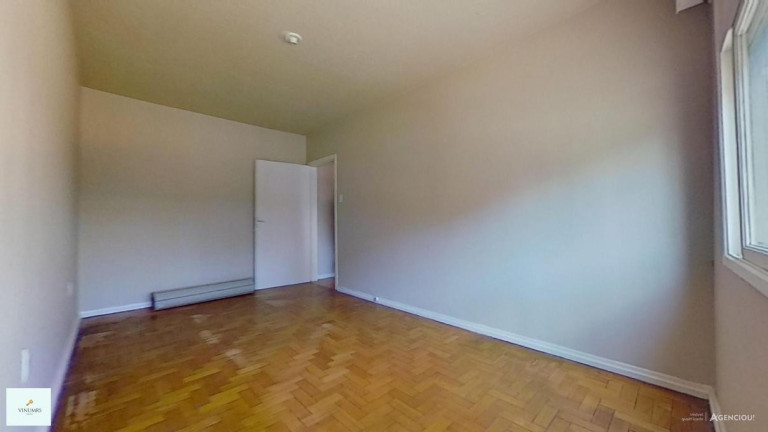 Imagem Apartamento com 2 Quartos à Venda, 73 m² em Menino Deus - Porto Alegre Imagem Apartamento com 2 Quartos à Venda, 73 m² em Menino Deus - Porto Alegre