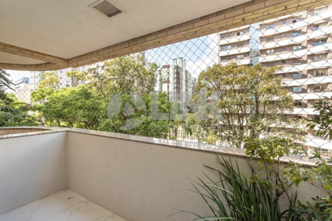 Imagem Apartamento com 3 Quartos à Venda, 142 m² em Petrópolis - Porto Alegre Imagem Apartamento com 3 Quartos à Venda, 142 m² em Petrópolis - Porto Alegre