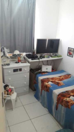 Imagem Imóvel com 2 Quartos à Venda, 44 m² em Campo Grande - Rio De Janeiro Imagem Imóvel com 2 Quartos à Venda, 44 m² em Campo Grande - Rio De Janeiro