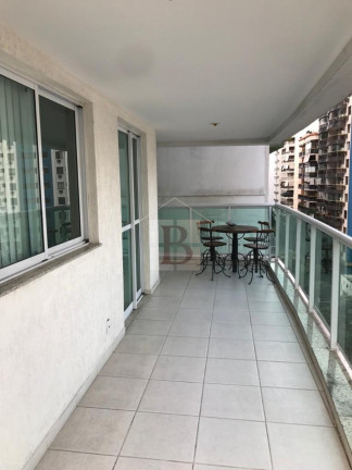 Imagem Imóvel com 4 Quartos à Venda, 144 m² em Icaraí - Niterói