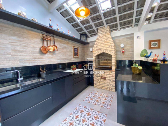 Imagem Casa com 4 Quartos à Venda, 180 m² em Várzea - Teresópolis Imagem Casa com 4 Quartos à Venda, 180 m² em Várzea - Teresópolis