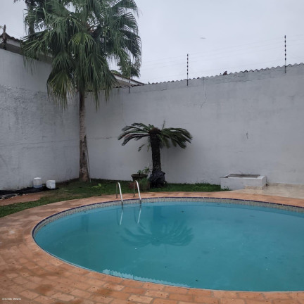 Imagem Casa com 4 Quartos à Venda, 247 m² em Jardim Virgínia - Guarujá Imagem Casa com 4 Quartos à Venda, 247 m² em Jardim Virgínia - Guarujá
