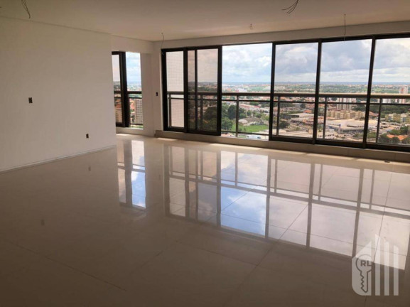Imagem Apartamento com 4 Quartos à Venda, 225 m² em Jóquei - Teresina Imagem Apartamento com 4 Quartos à Venda, 225 m² em Jóquei - Teresina