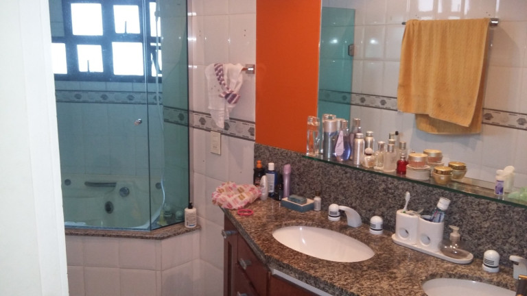 Imagem Imóvel com 4 Quartos à Venda, 187 m² em Vital Brazil - Niterói Imagem Imóvel com 4 Quartos à Venda, 187 m² em Vital Brazil - Niterói