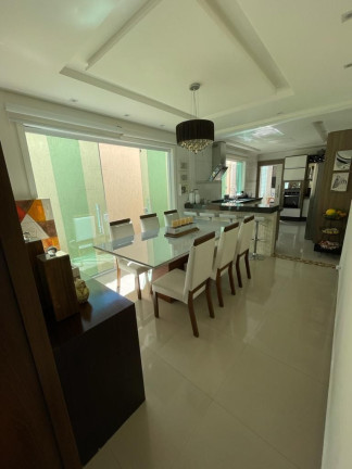 Imagem Sobrado com 3 Quartos à Venda, 235 m² em Vila Varela - Poá