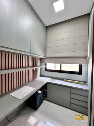 Imagem Casa de Condomínio com 3 Quartos à Venda, 206 m² em Petrópolis - Várzea Grande Imagem Casa de Condomínio com 3 Quartos à Venda, 206 m² em Petrópolis - Várzea Grande