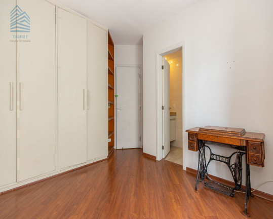 Imagem Imóvel com 4 Quartos à Venda, 172 m² em Moema - São Paulo Imagem Imóvel com 4 Quartos à Venda, 172 m² em Moema - São Paulo