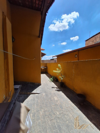 Imagem Casa com 5 Quartos à Venda, 360 m² em Cachoeirinha - Belo Horizonte Imagem Casa com 5 Quartos à Venda, 360 m² em Cachoeirinha - Belo Horizonte