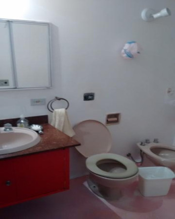 Imagem Sobrado com 4 Quartos à Venda, 250 m² em Chacara Klabim - São Paulo Imagem Sobrado com 4 Quartos à Venda, 250 m² em Chacara Klabim - São Paulo