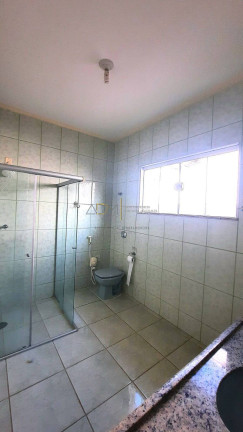 Imagem Casa com 3 Quartos à Venda, 242 m² em Centro - Botucatu Imagem Casa com 3 Quartos à Venda, 242 m² em Centro - Botucatu