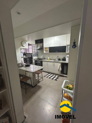 Imagem Apartamento com 3 Quartos à Venda, 210 m² em Icaraí - Niterói